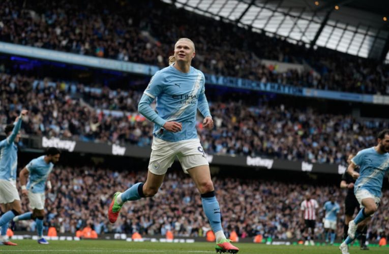 Manchester City keep pressure on Arsenal in title race with win over Brentford